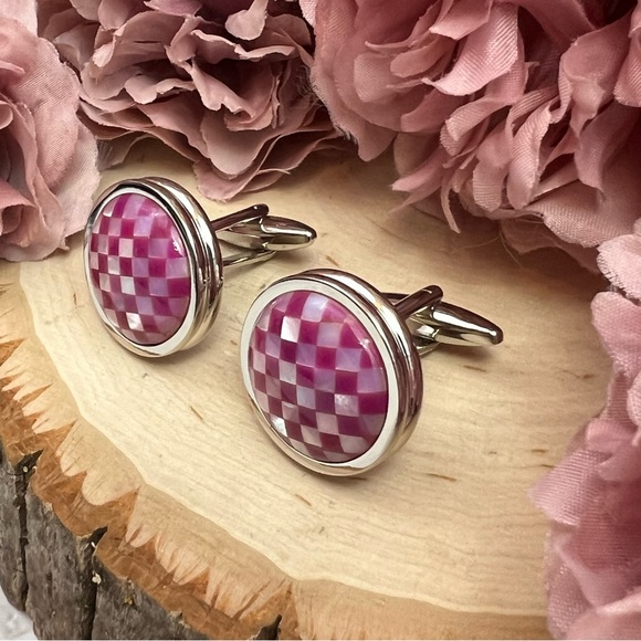 Elegant Purple and Silver Iridescent Mother of Pearl Mosaic Cufflinks - Picture 7 of 16